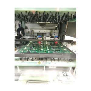 automaattinen eräohjelmistojen ohjelmointi mikrokontrollerille